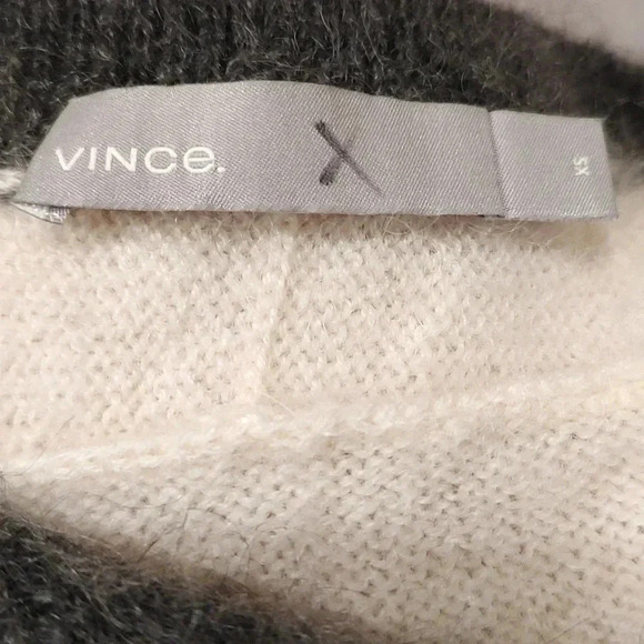 Vince Striped Mohair Blend V- Neck Sweater in Carbon/White/Steel Size xs - Picture 6 of 6